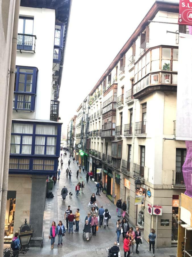 Mirador Catedral De Santiago Apartment Bilbao Bagian luar foto